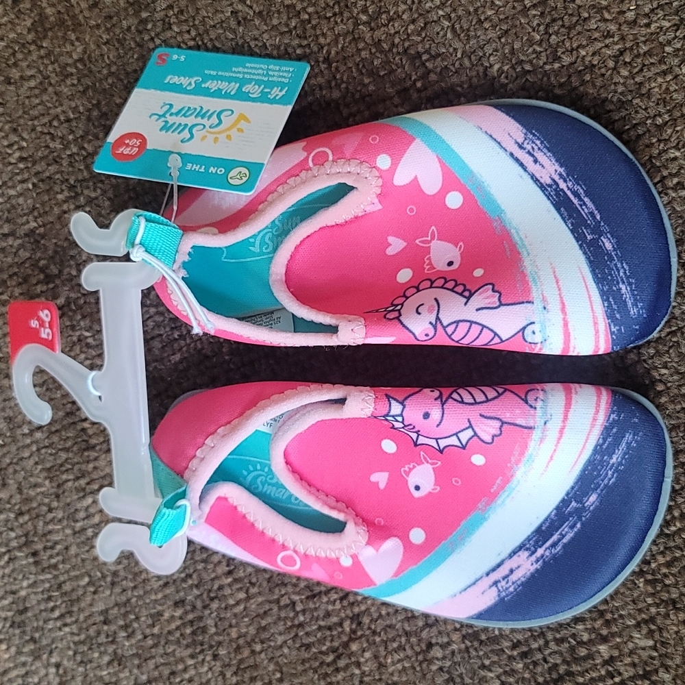 AQUA LEISURE TODDLER SEAHORSE WATER SHOES: BLUE: NWT SIZE SMALL (5/6)